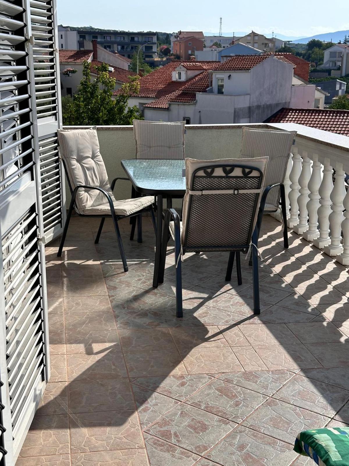 Apartmani Djurda Крк Экстерьер фото